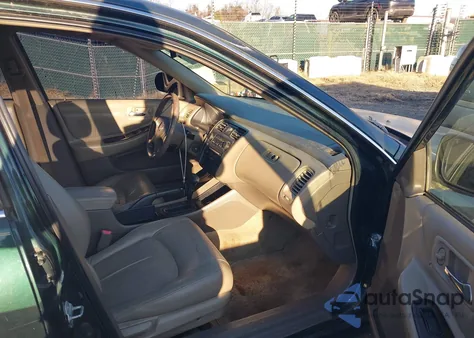 2000 Honda Accord 2.3 Ex from USA, damaged, VIN 1HGCG6680YA157737